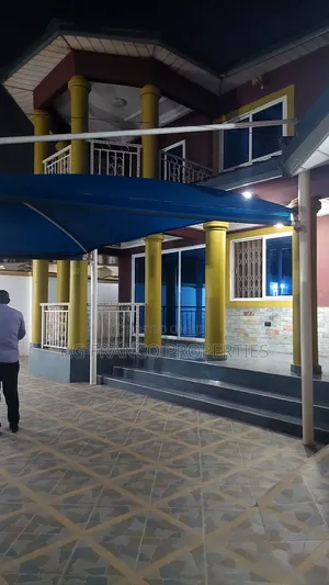 4bdrm House in Kg. Franco, Spintex for sale
