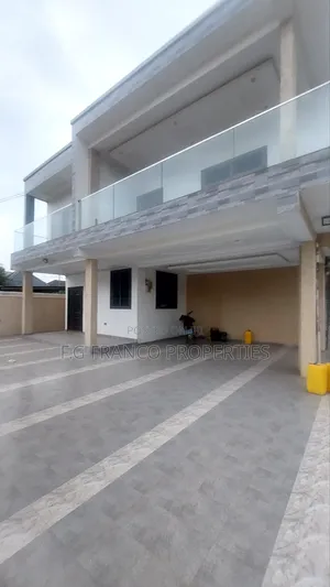 5bdrm House in Kg. Franco, Spintex for sale