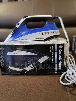 Russell Hobbs Auto Steam Pro Iron