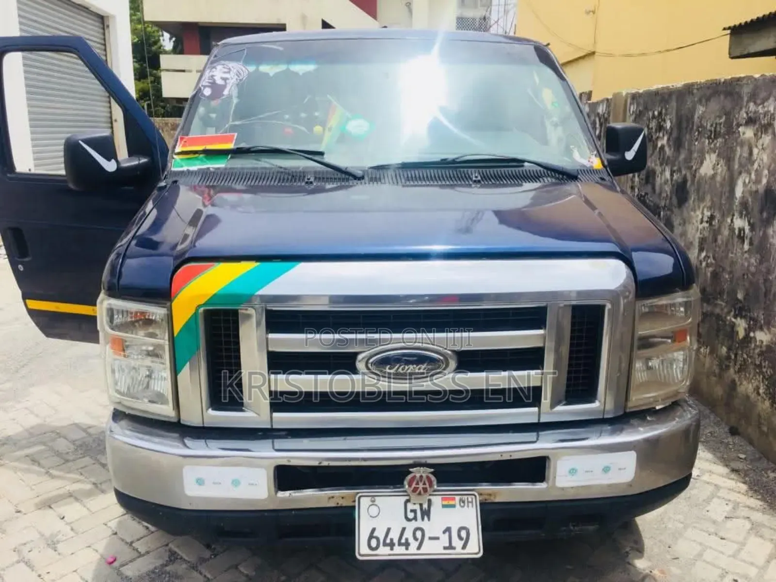 Ford E350 2012 Blue