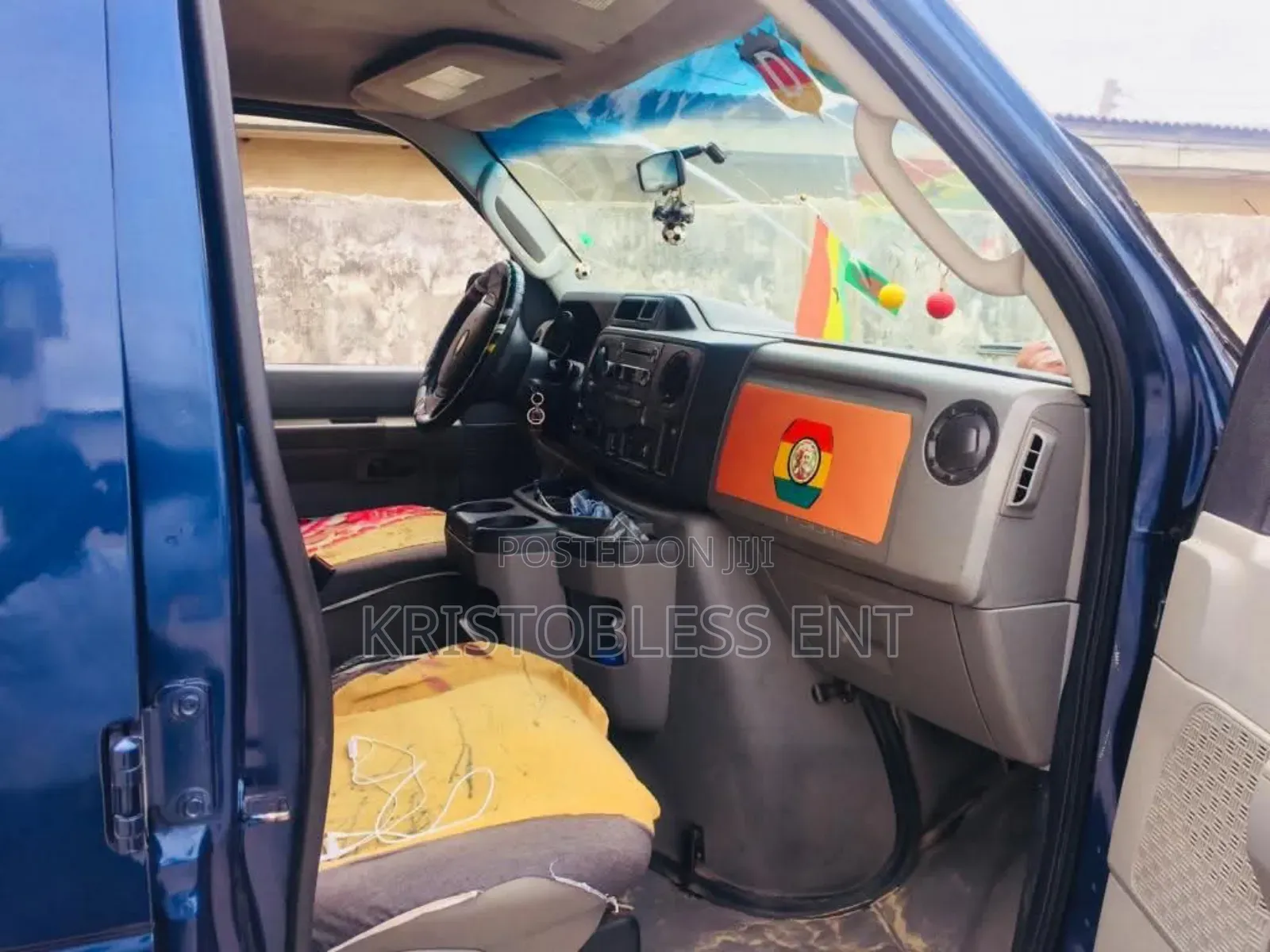 Ford E350 2012 Blue
