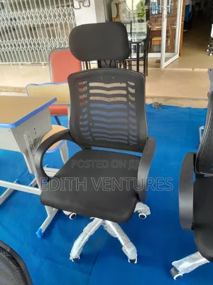 Straint Office Chair