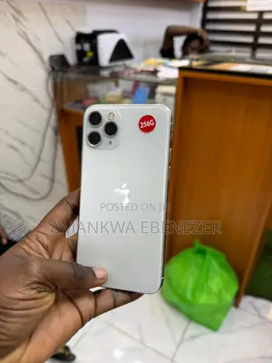 New Apple iPhone 11 Pro 256 GB White