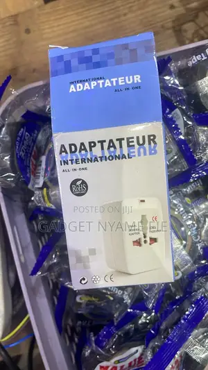 International Universal Home/Travel Adapter (100-250 Volts)