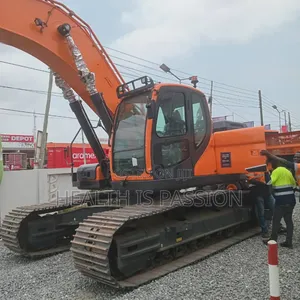 Brand New Develon Manual Excavator for Instalment. 22ton