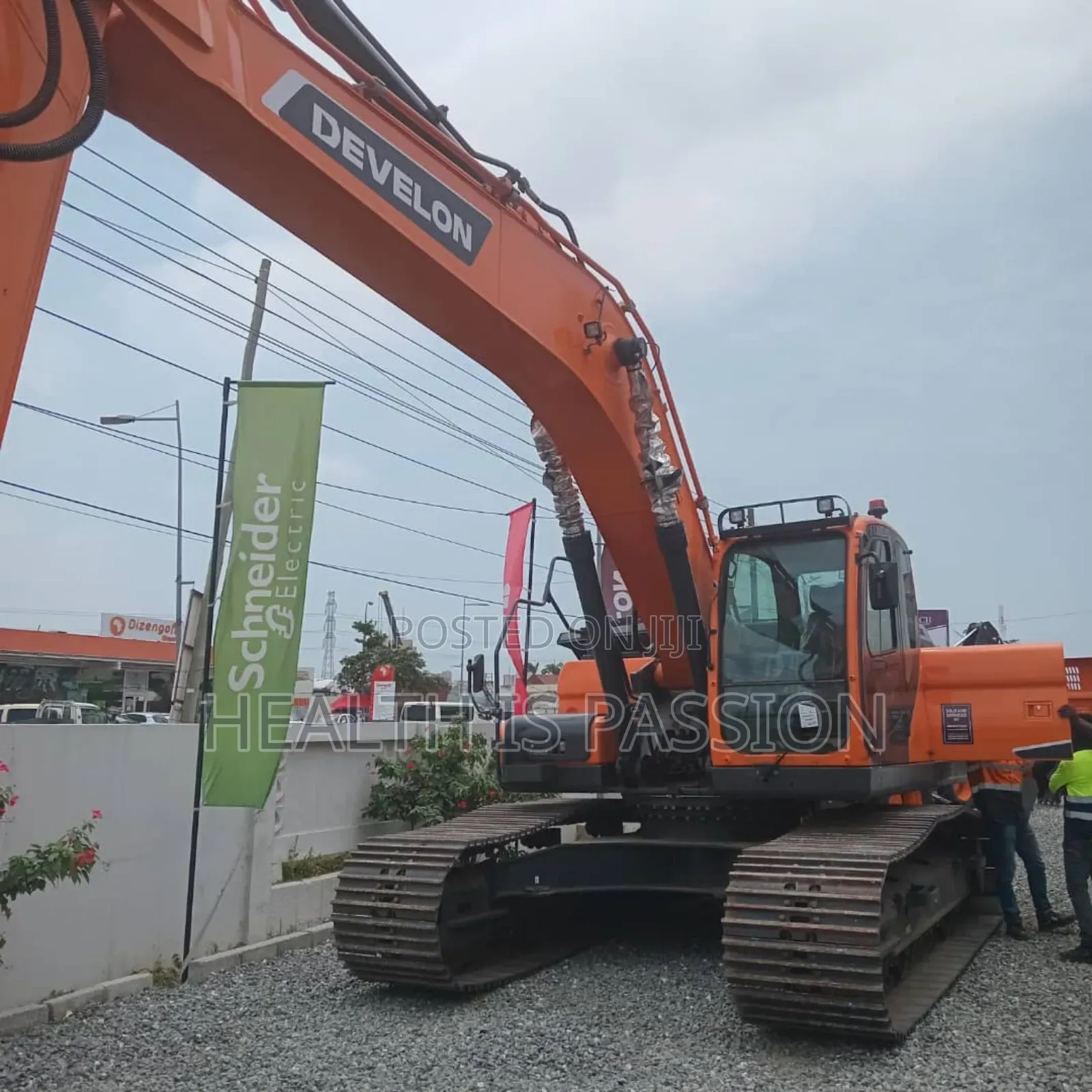 Brand New Develon Manual Excavator for Instalment. 22ton