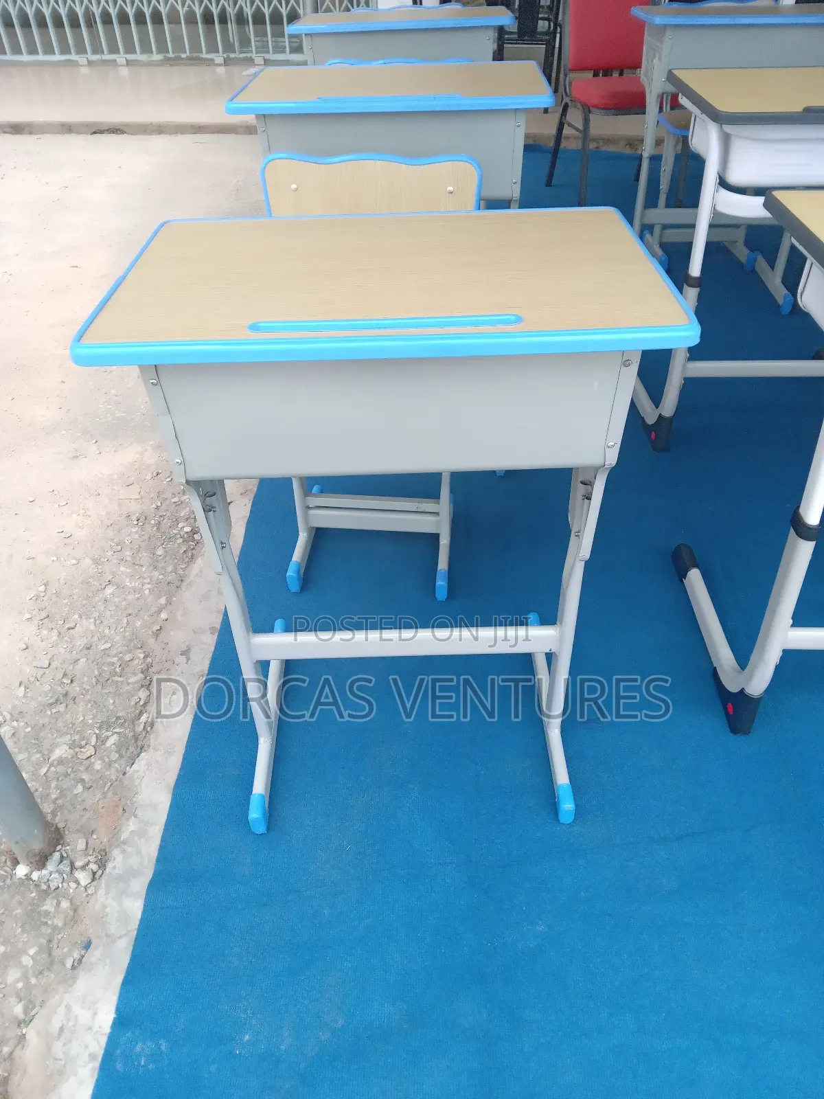 Solid Support Desk