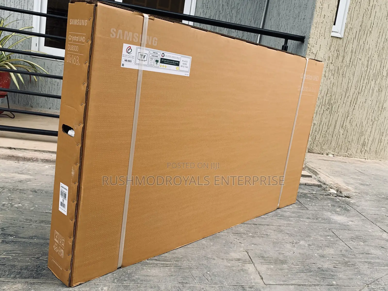 Samsung 65du8000: Brilliant Smart Tv With Tizen