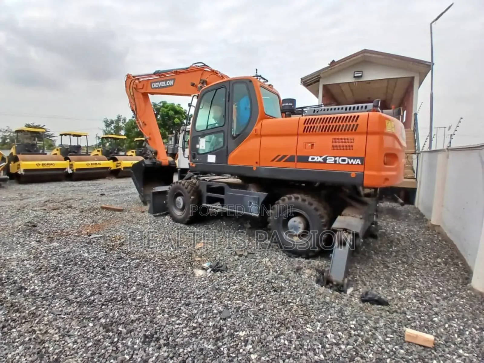 Develon Wheeled Excavators for Sale