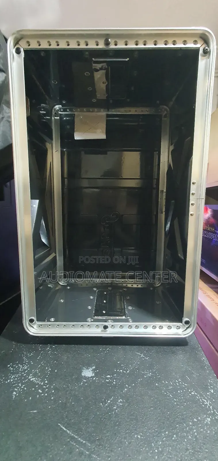6 U Effect Rack