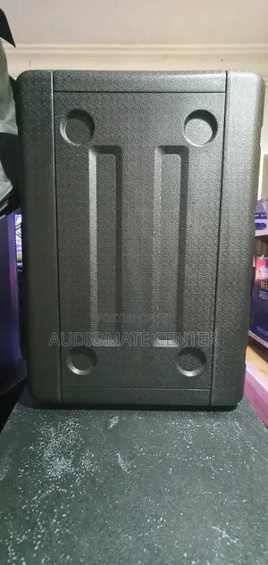6 U Effect Rack