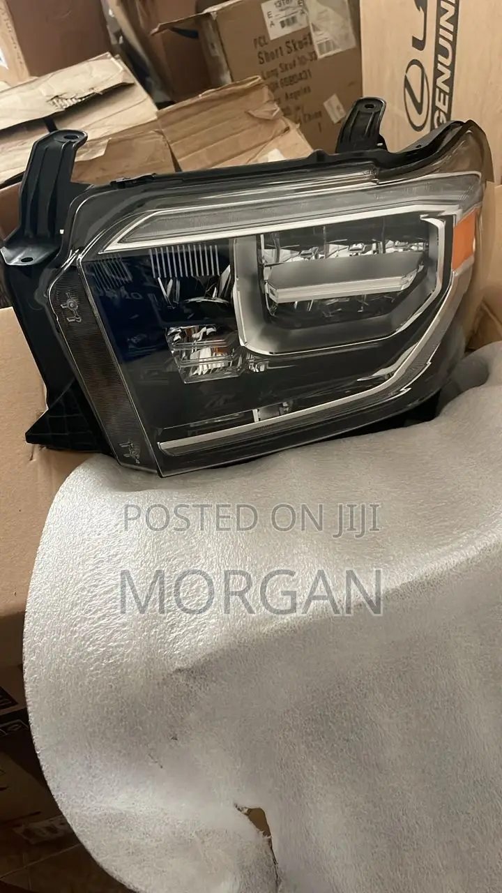 2021 Toyota Tundra Headlight Original