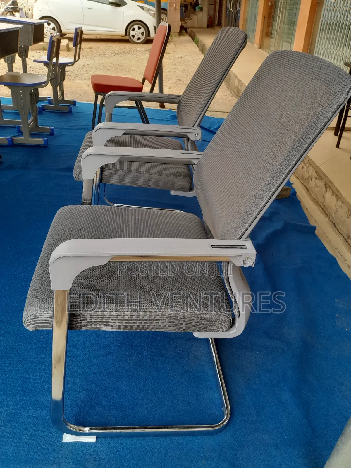 Sect Visitor's Chair