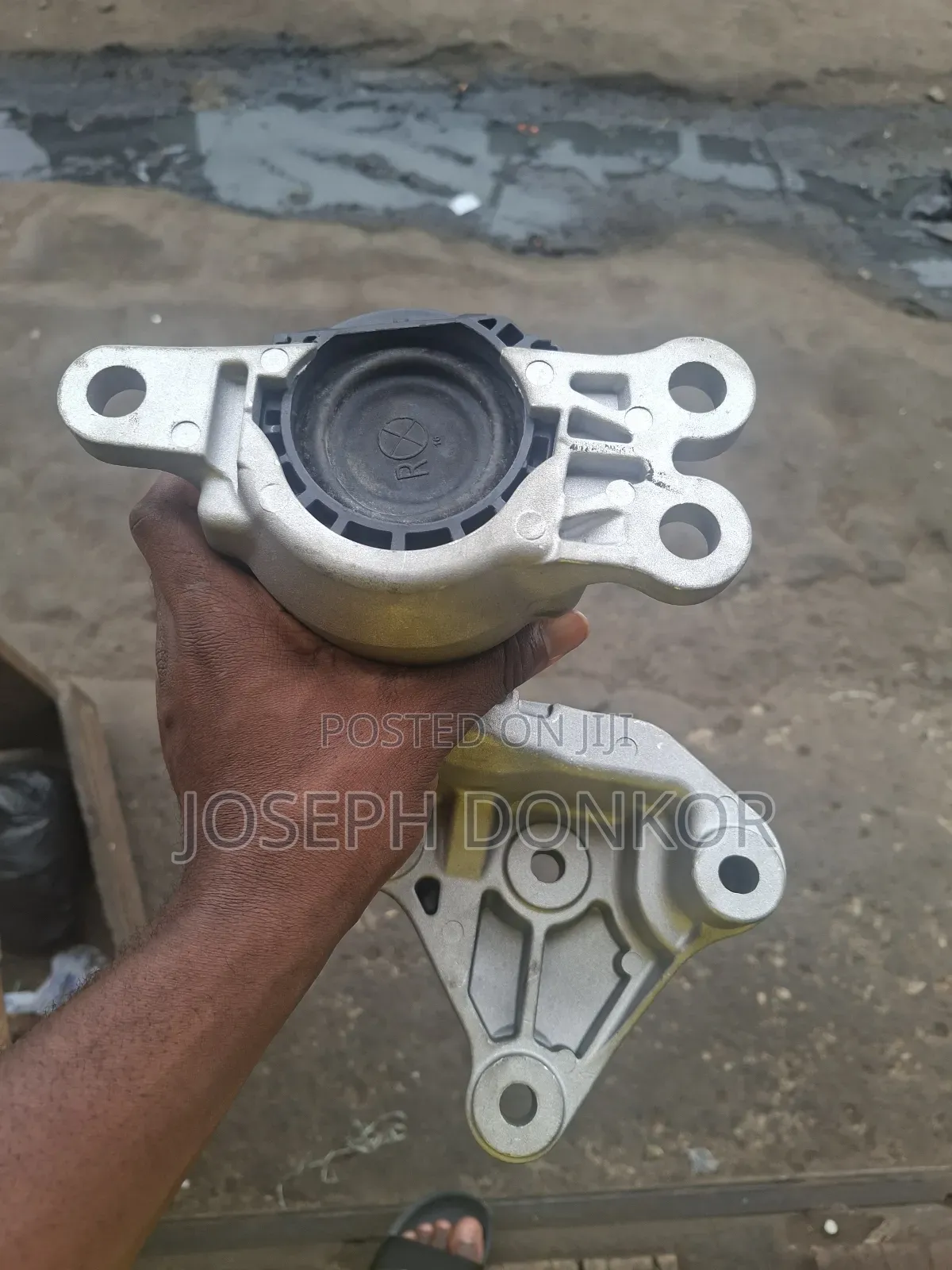 Rogue Engine Seat 2008,2009,2010,2011,2012