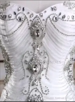 Luxury Crystal Wedding Gown Lace. Straight From Usa.