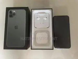 New Apple iPhone 11 128 GB Black