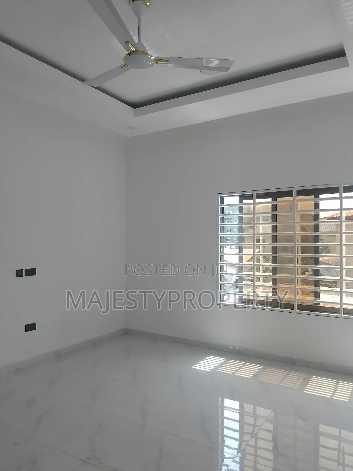 3bdrm House in Hfc, Spintex for sale