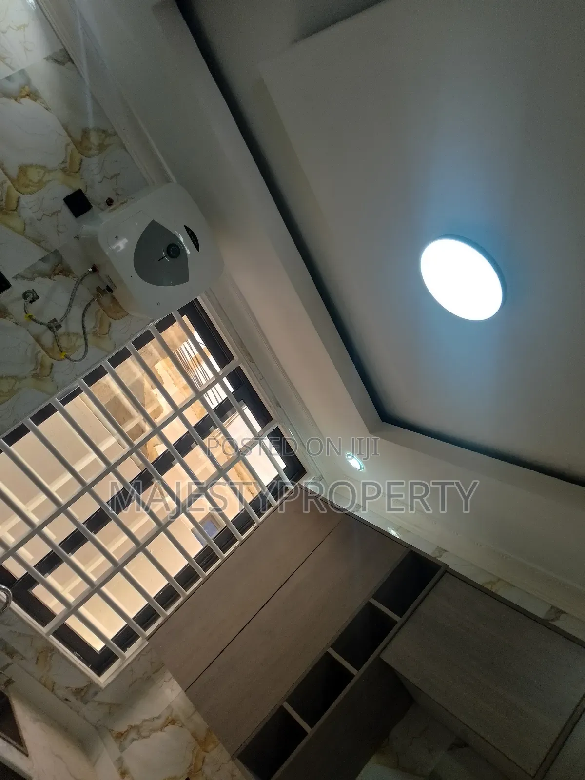 3bdrm House in Hfc, Spintex for sale
