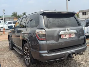 Toyota 4-Runner Limited 2021 Gray