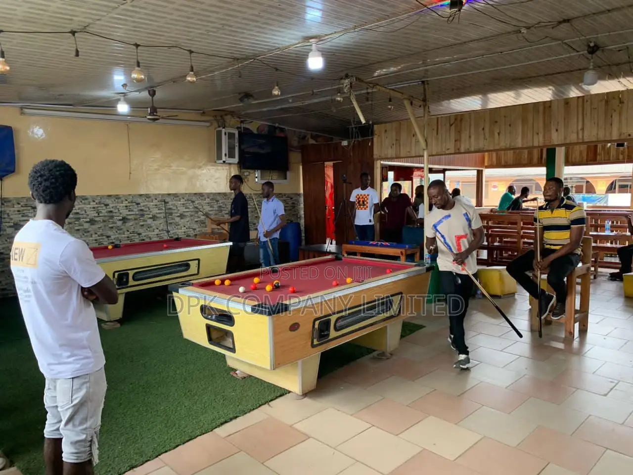 Commercial Space for Restaurants and Other Business 4 Rent