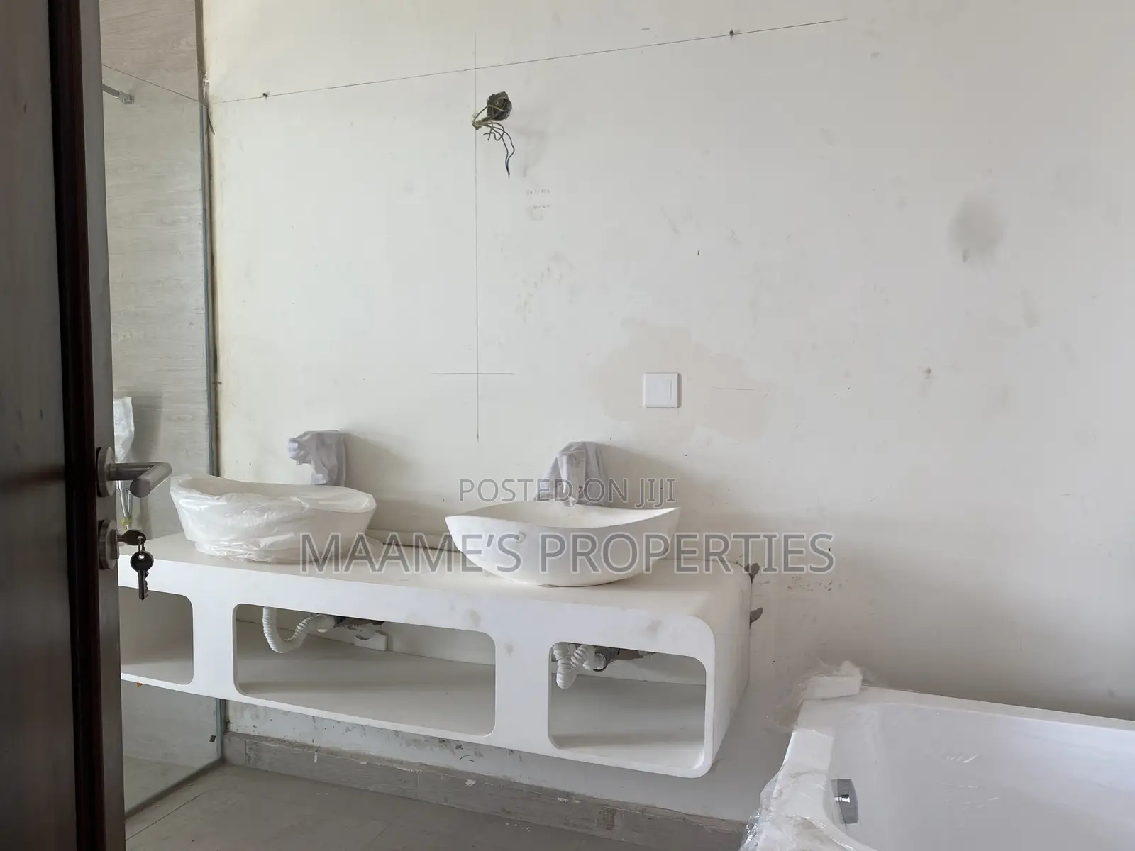 5bdrm Duplex in Tseaddo for rent