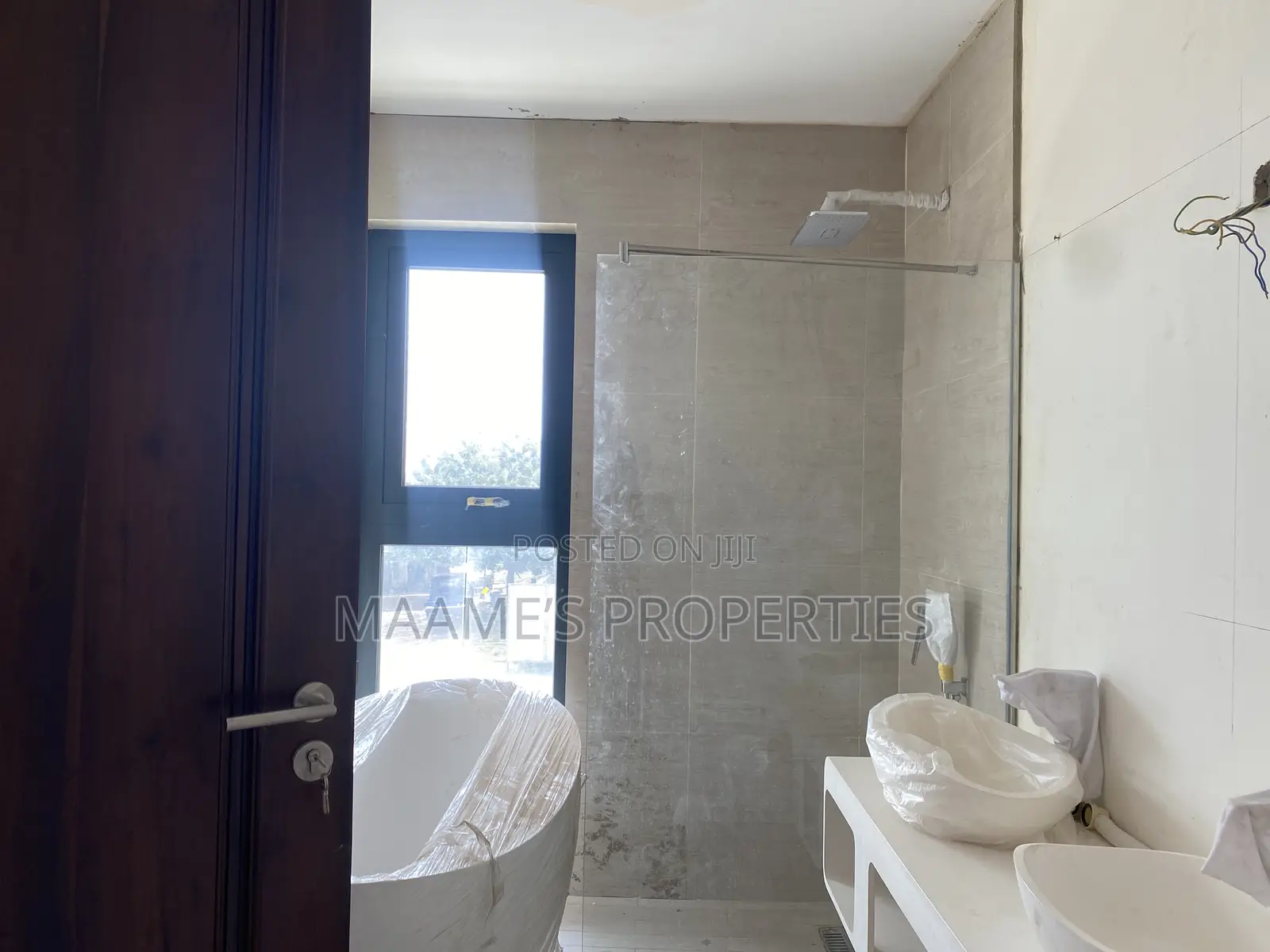 5bdrm Duplex in Tseaddo for rent