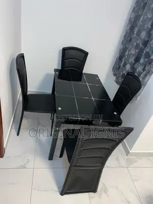 Glass Dinning Table With 4 Chairs