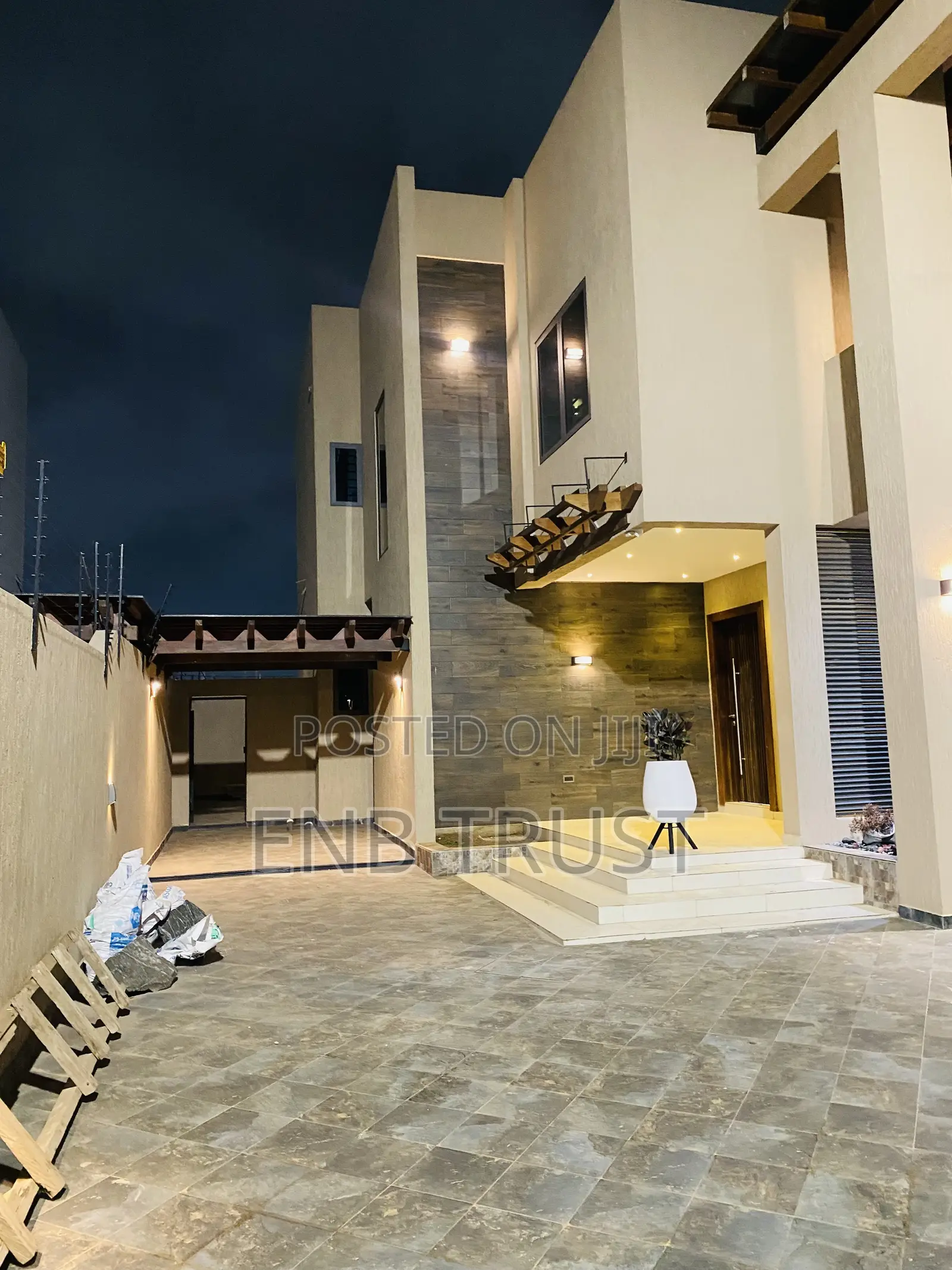 4bdrm House in Atomic Kwabenya, Ga East Municipal for sale