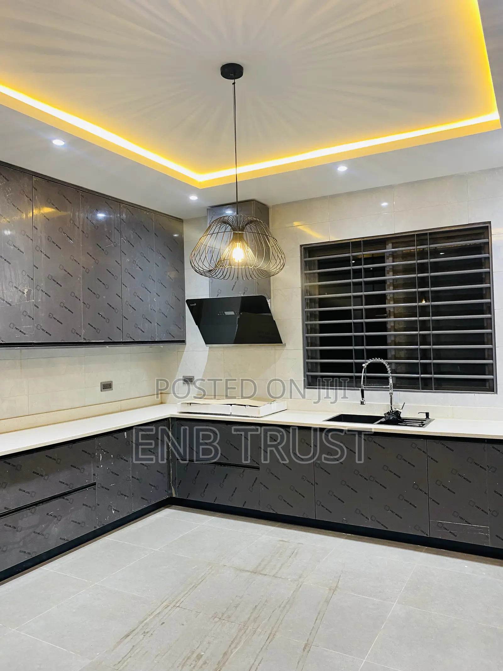 4bdrm House in Atomic Kwabenya, Ga East Municipal for sale