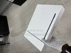 New Laptop Apple MacBook Air 2025 M4 13-inch 16GB Apple M4 SSD 256GB