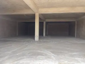 250 SQM Warehouse at Avenor for Rent