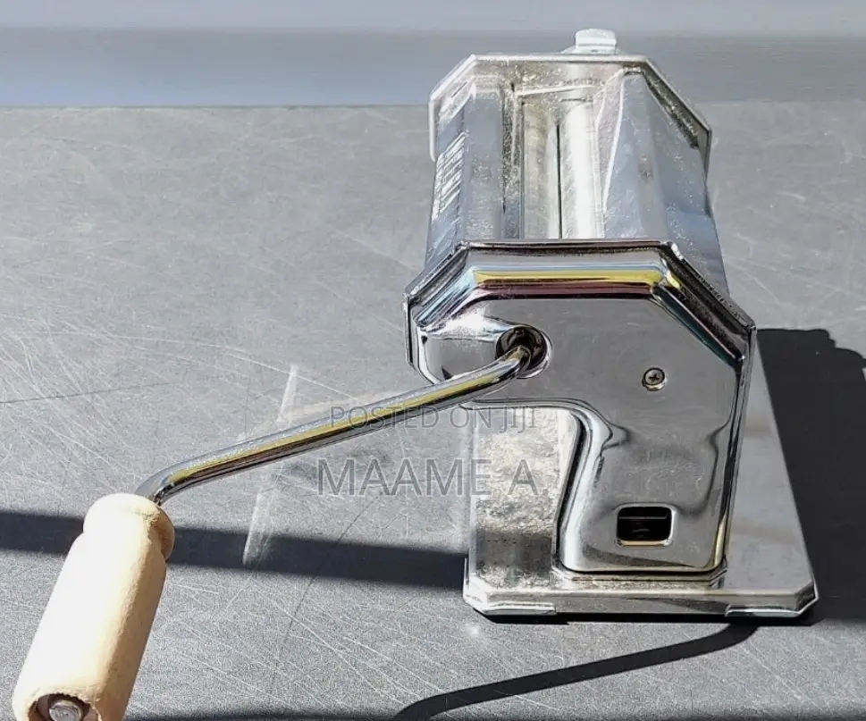Manual Pasta Maker
