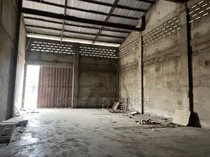 1000 SQM Warehouse at Circle for Rent