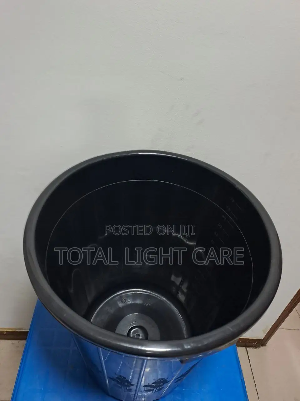 60 Litres Swivel Dustbin