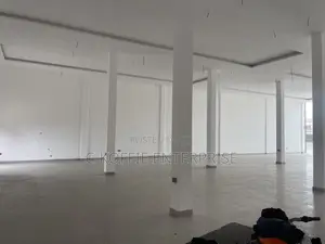 Showroom of 1,750 SQM at Spintex for Rent