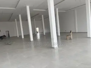 Showroom of 1,750 SQM at Spintex for Rent