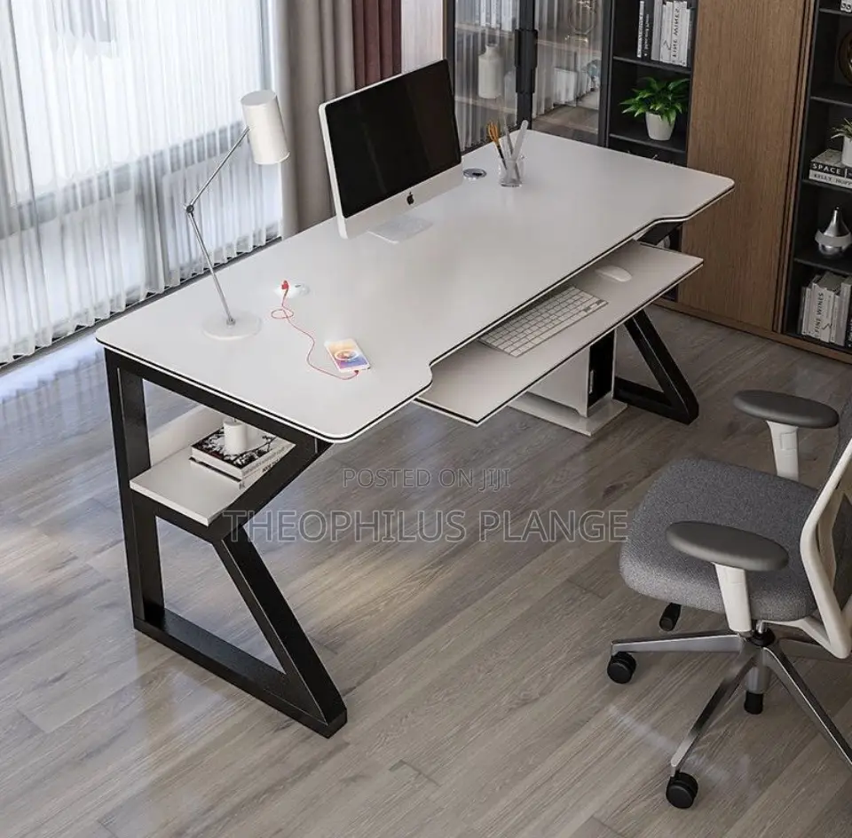 Gaming / Study Table With Keyboard Tray and Shelve