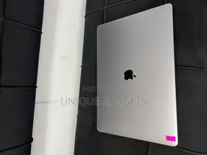 Laptop Apple MacBook Pro 2019 16GB Intel Core I9 SSD 1T