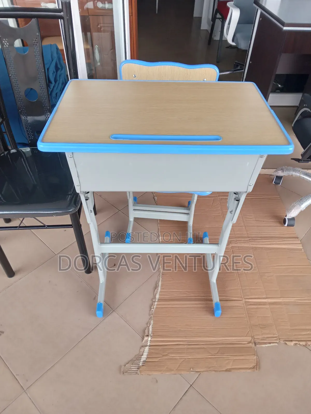 Ave Scott Study Desk