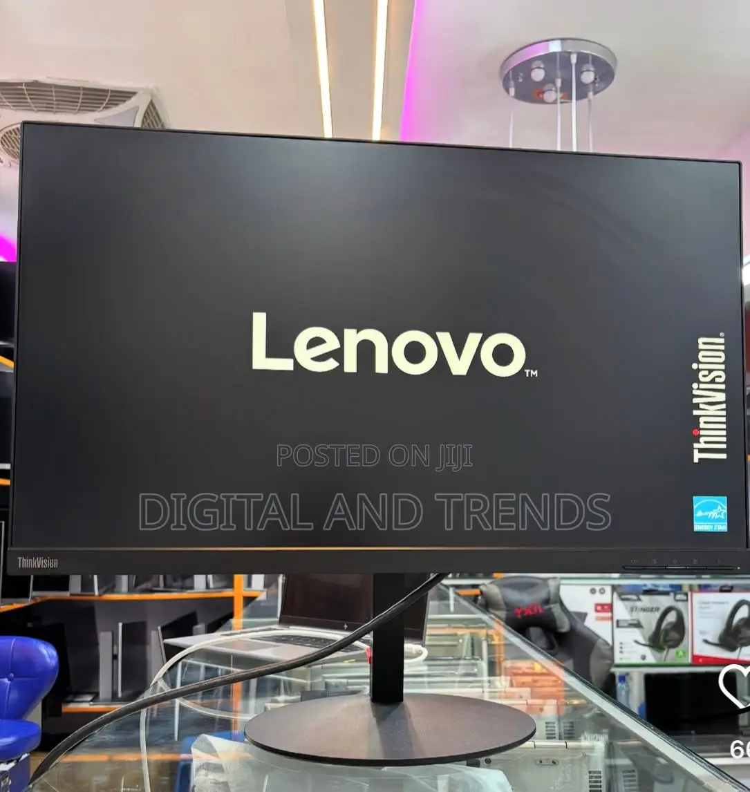 New Lenovo ThinkCentre Neo 50T 8GB Intel Core i5 SSD 512GB