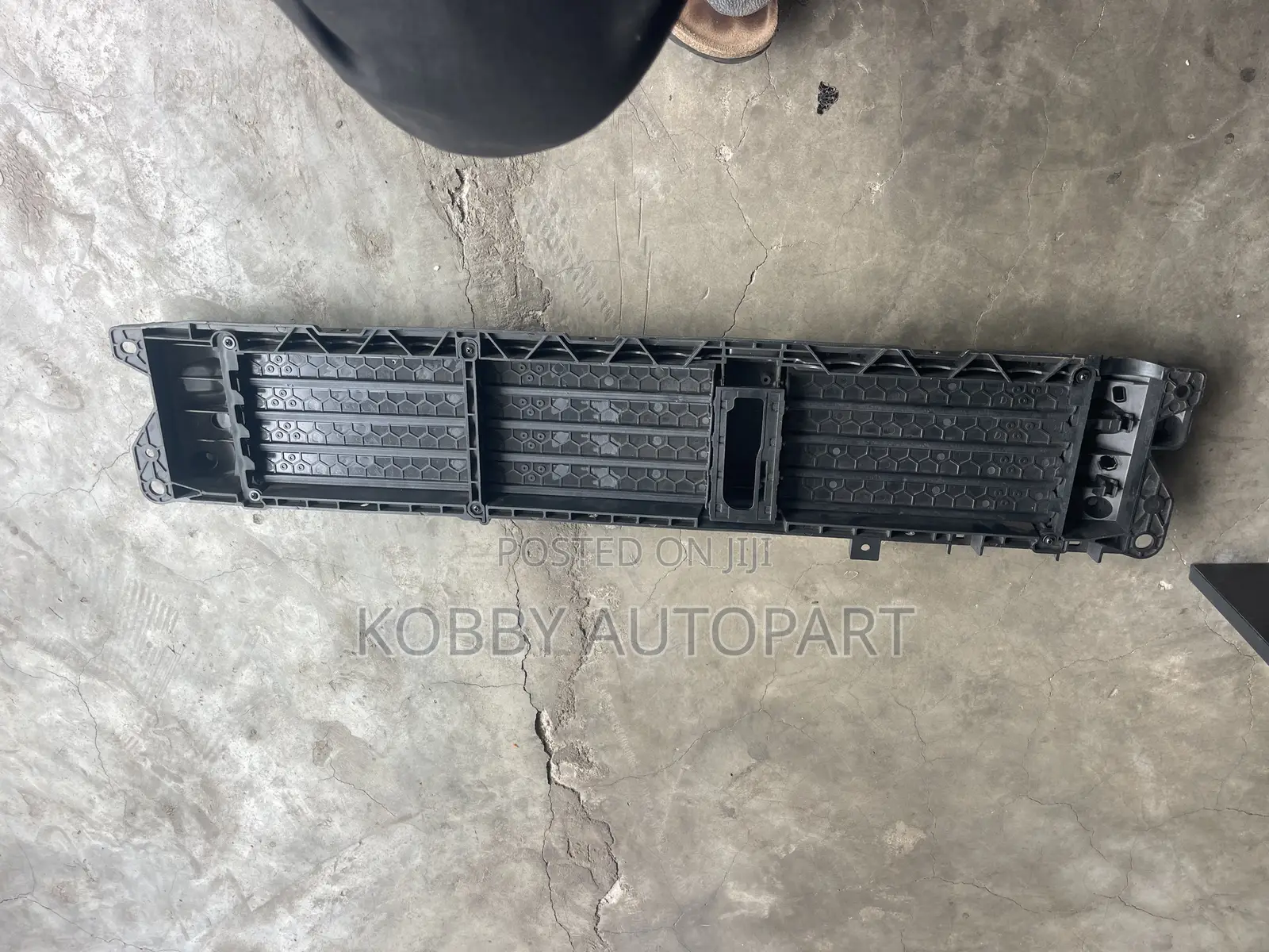 Honda CRV Bumper Shutter Grill 2017 2018 2019 2020 2021 2022