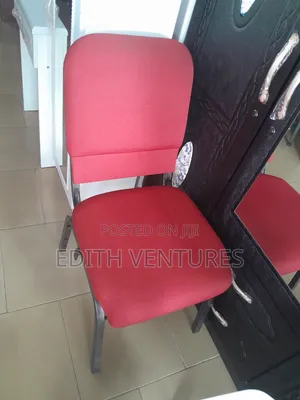 Fitting Room Chair
