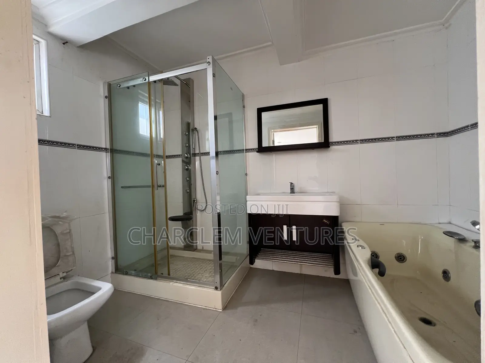 5bdrm House in Charclem Ventures, Accra Metropolitan for sale