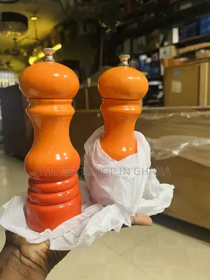 Salt and Pepper Mill