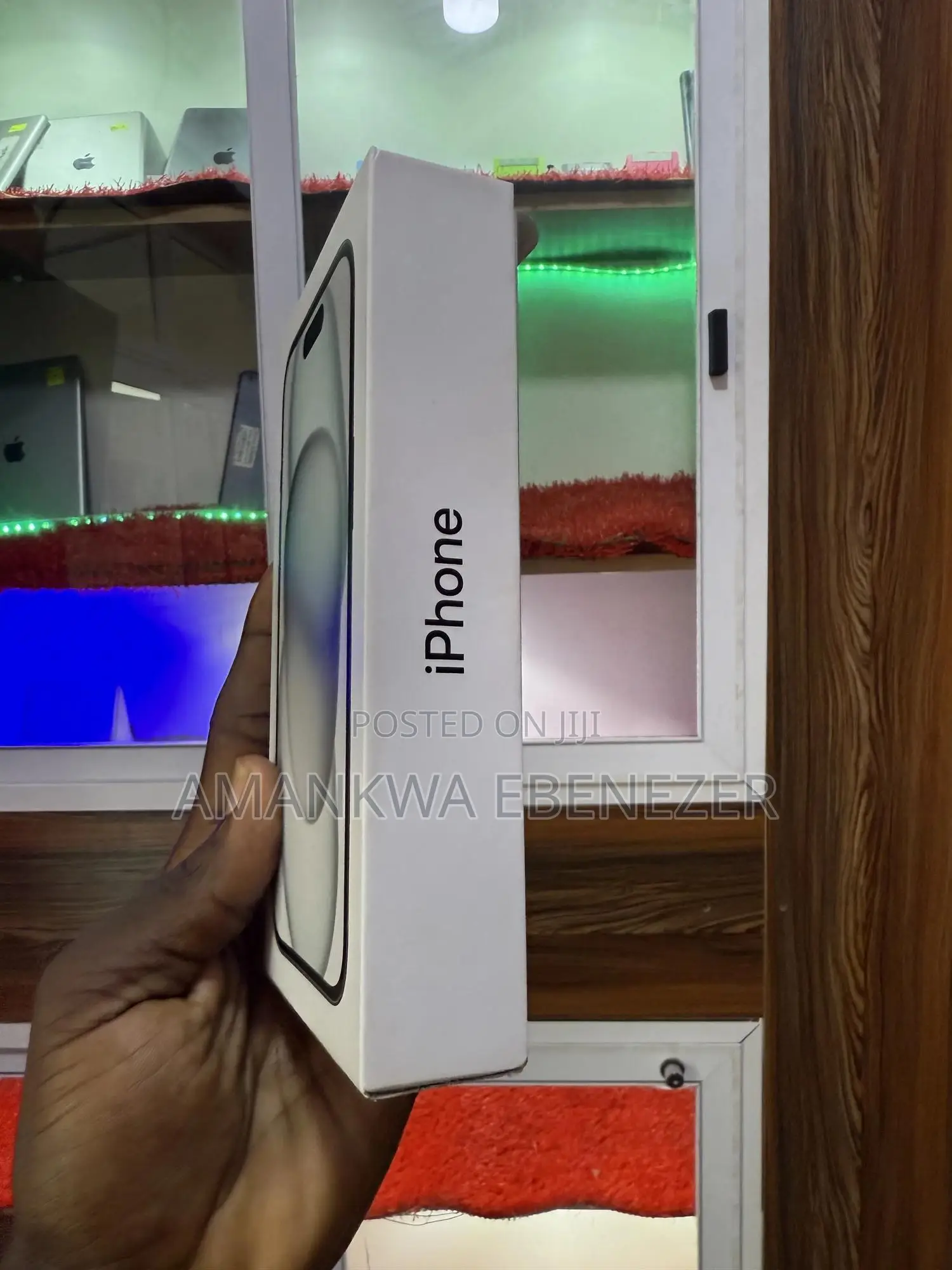 New Apple iPhone 15 128 GB Black
