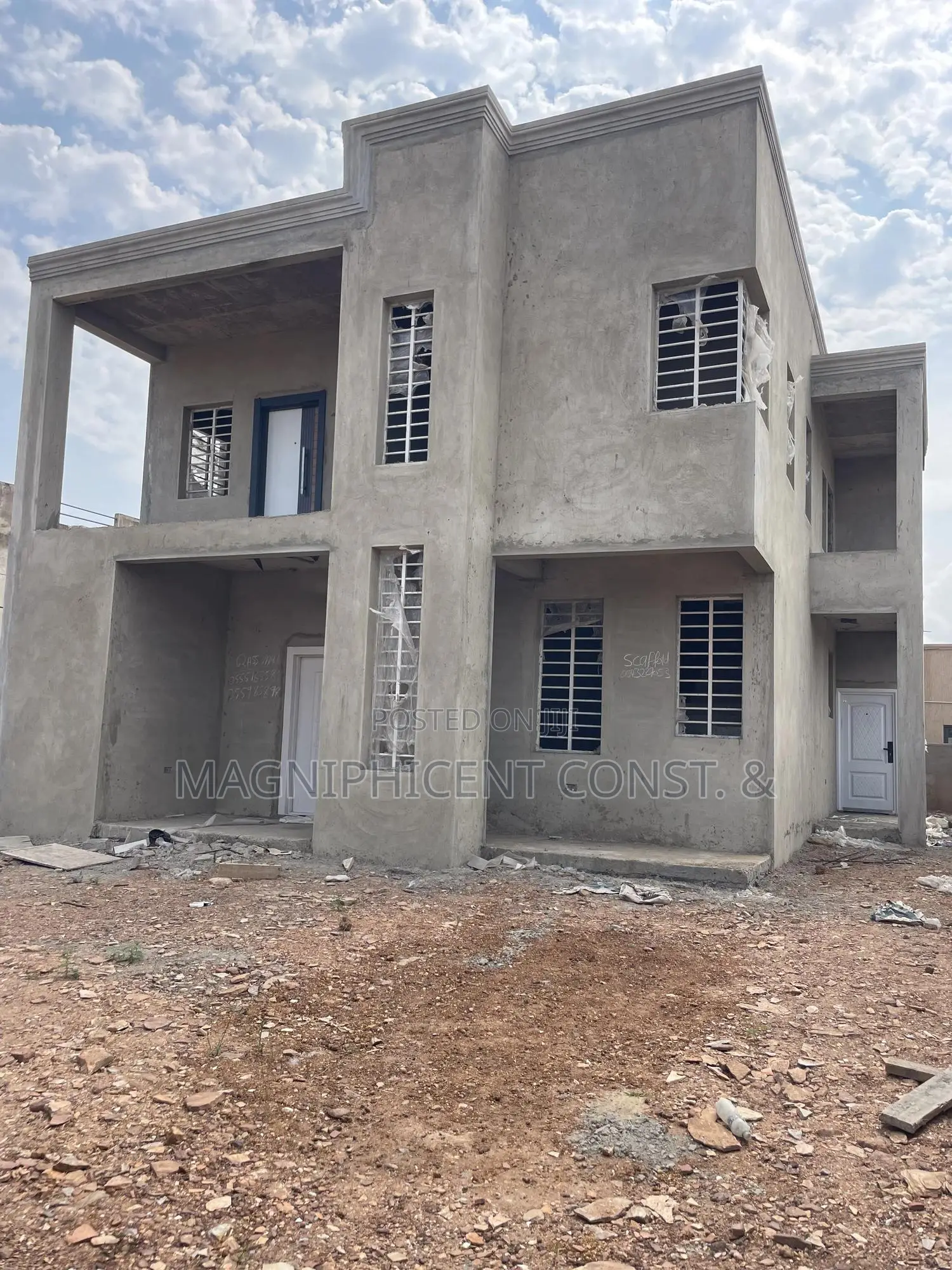 4bdrm Duplex in Lakeside Estates, Ashaley Botwe for sale