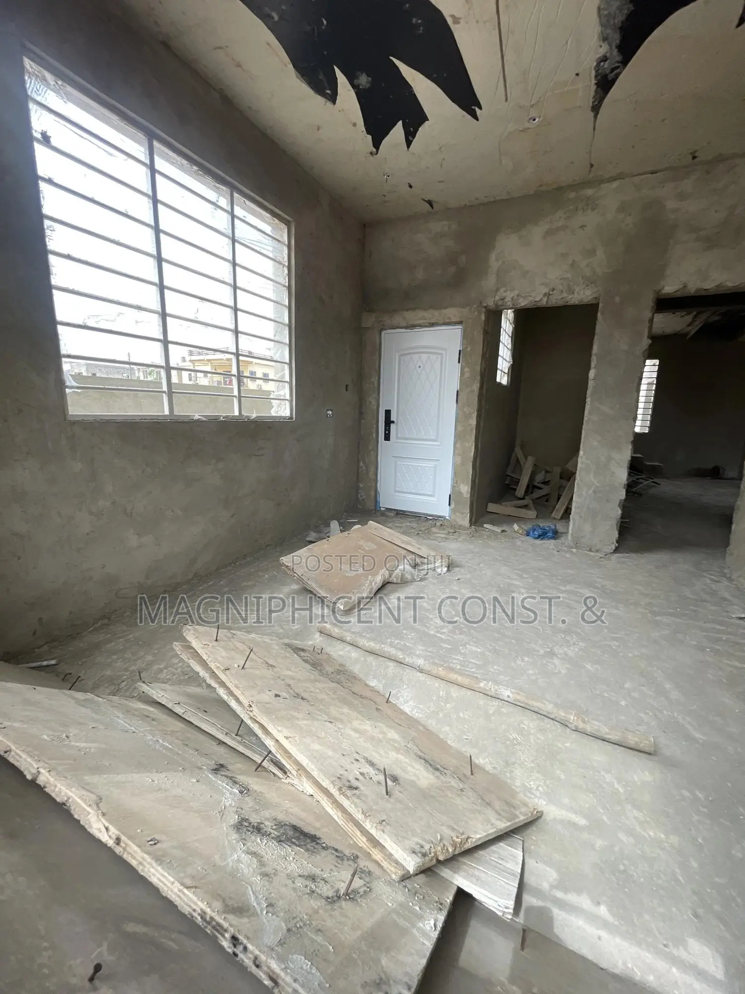 4bdrm Duplex in Lakeside Estates, Ashaley Botwe for sale