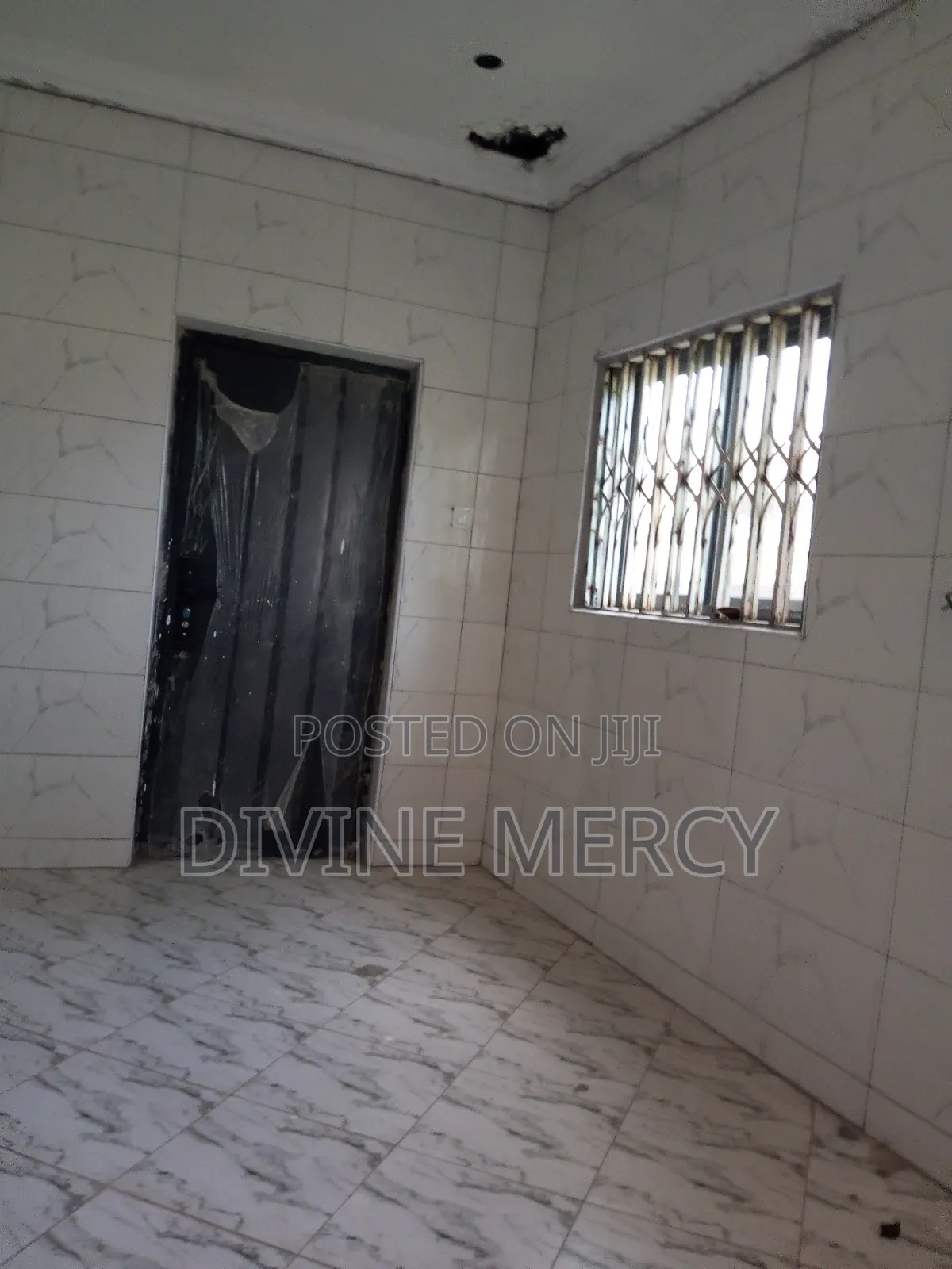 4bdrm Bungalow in Nyanaynor Rd, Awutu Senya East Municipal for sale