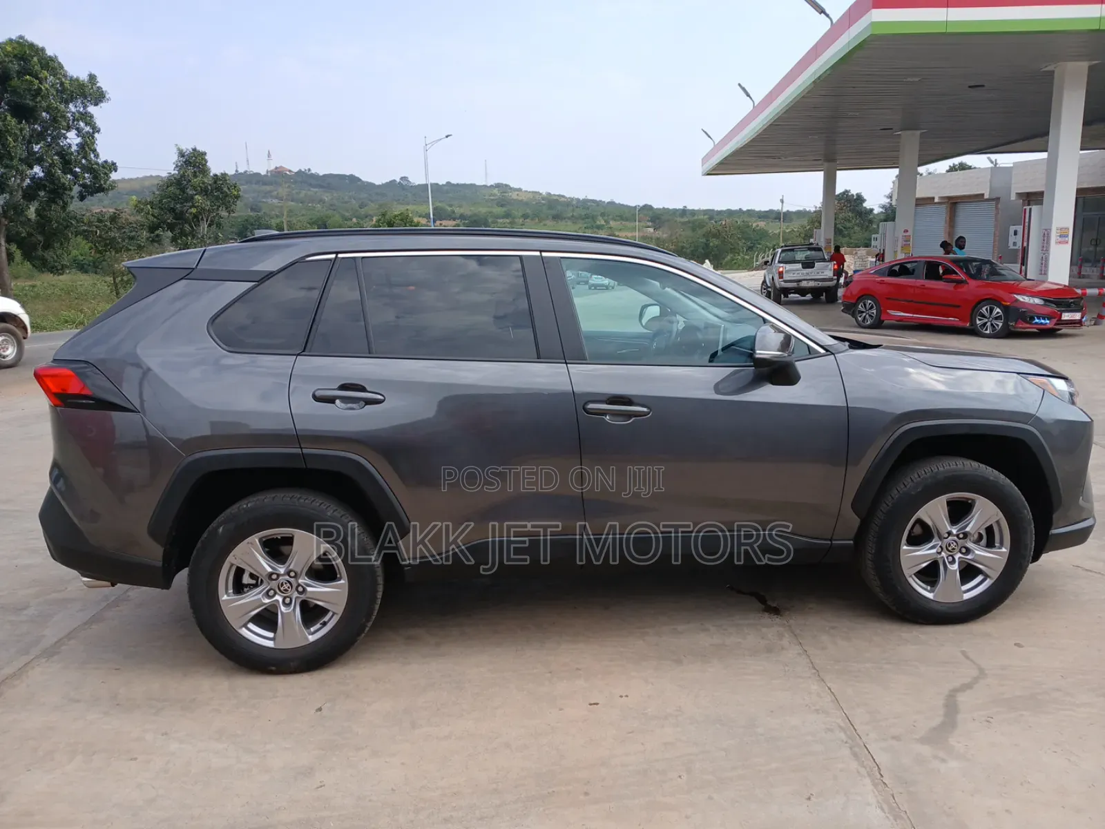 Toyota RAV4 XLE AWD 2023 Burgundy