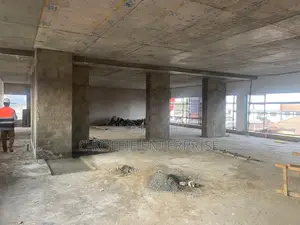 750 SQM Showroom at North Kaneshe Industrial Area for Rent